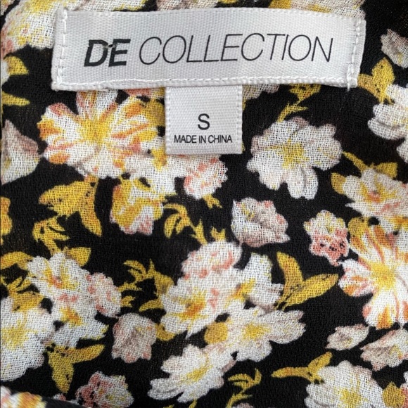 DE Collection Black Vintage Floral V-neck Lined Floral Dress - Picture 7 of 11